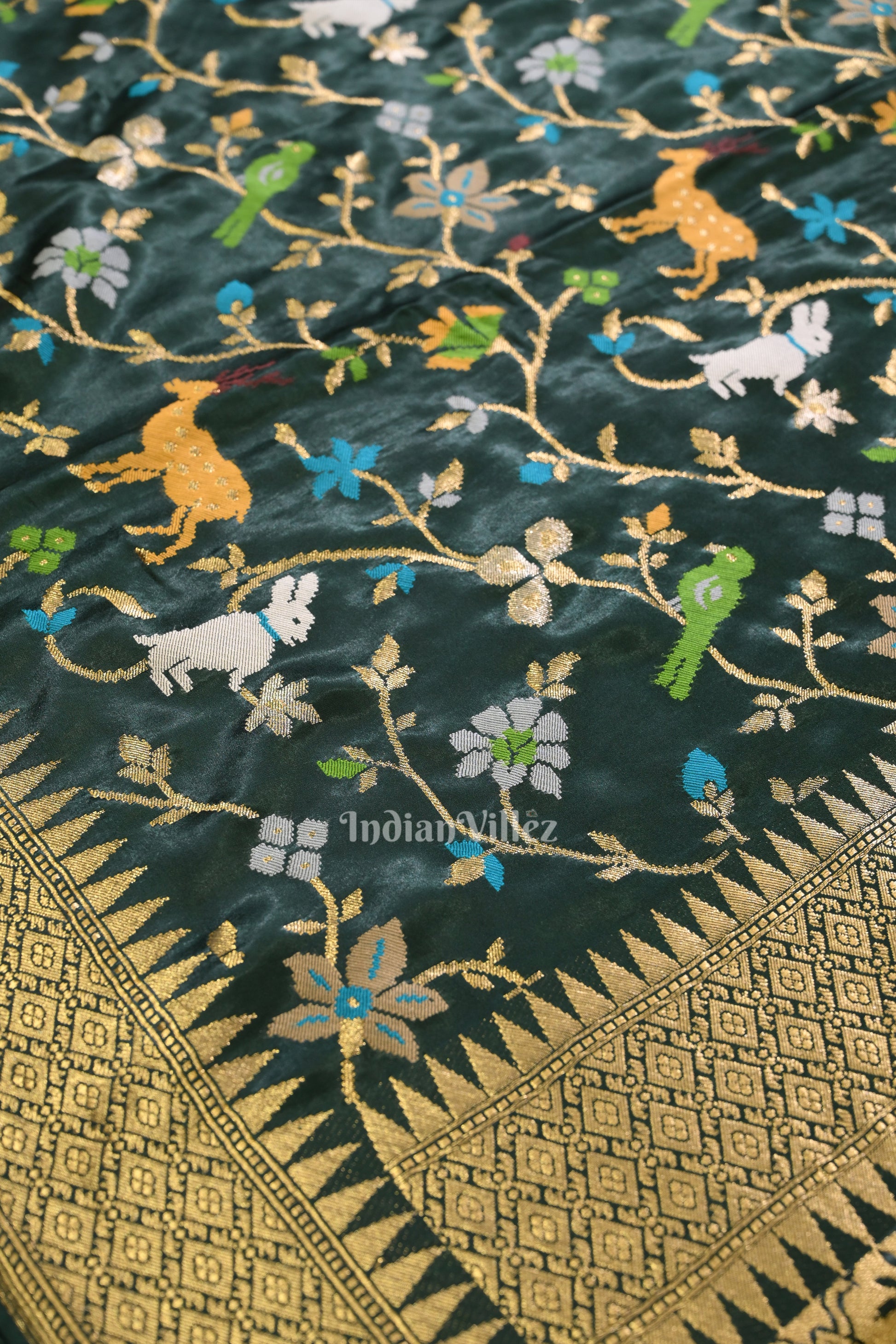 Dark Green Vintage Shikargah Theme Tussar Khaddi Georget Banarasi Saree
