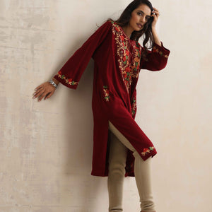 trueBrowns Maroon Kashmiri Embroidered Woollen Phiran Kurta