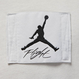 Jordan | FLIGHT ESSENTIALS  { WHITE