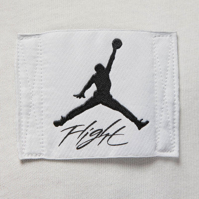Jordan | FLIGHT ESSENTIALS  { WHITE