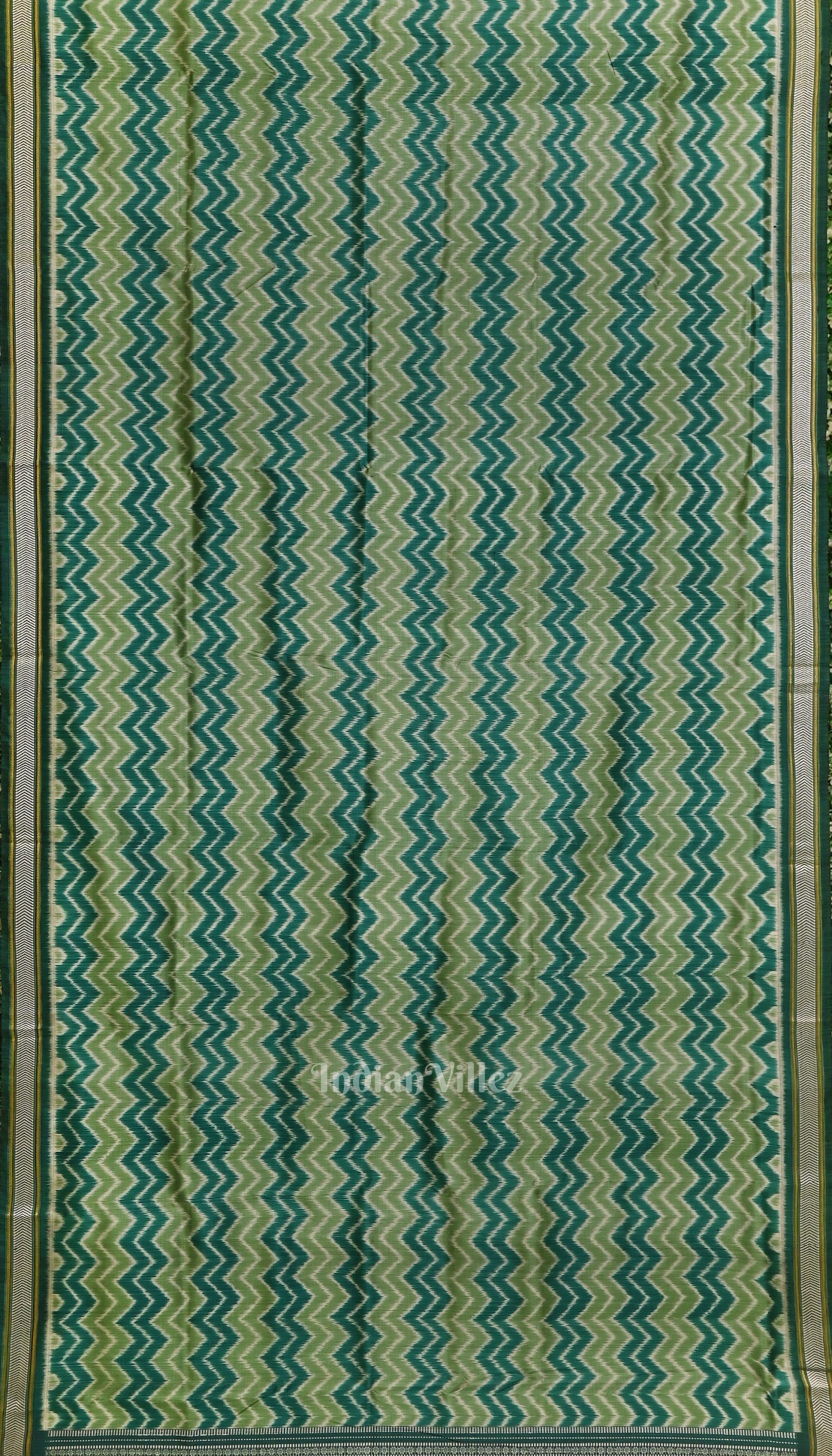 Green with Multicolor Contemporary Silk Saree with Jala Anchal