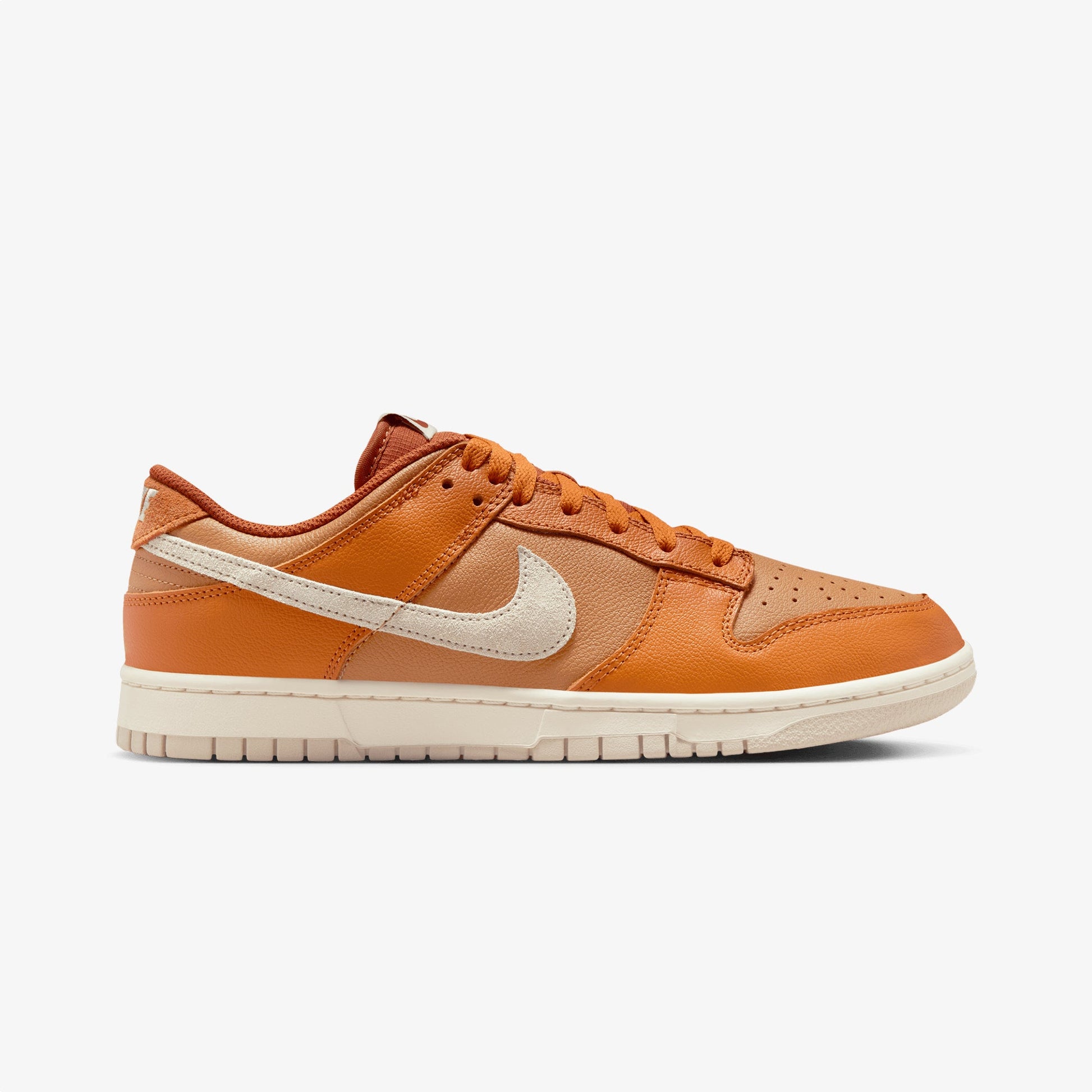 NIKE | DUNK LOW RETRO { MONARCH/LT OREWOOD BRN-FLAX-DARK RUSSET