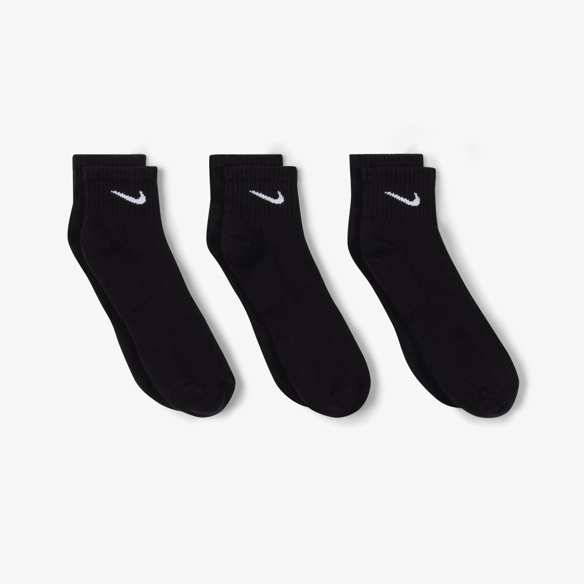 NIKE | EVERYDAY CUSHIONED TRAINING ANKLE SOCKS { BLACK/WHITE