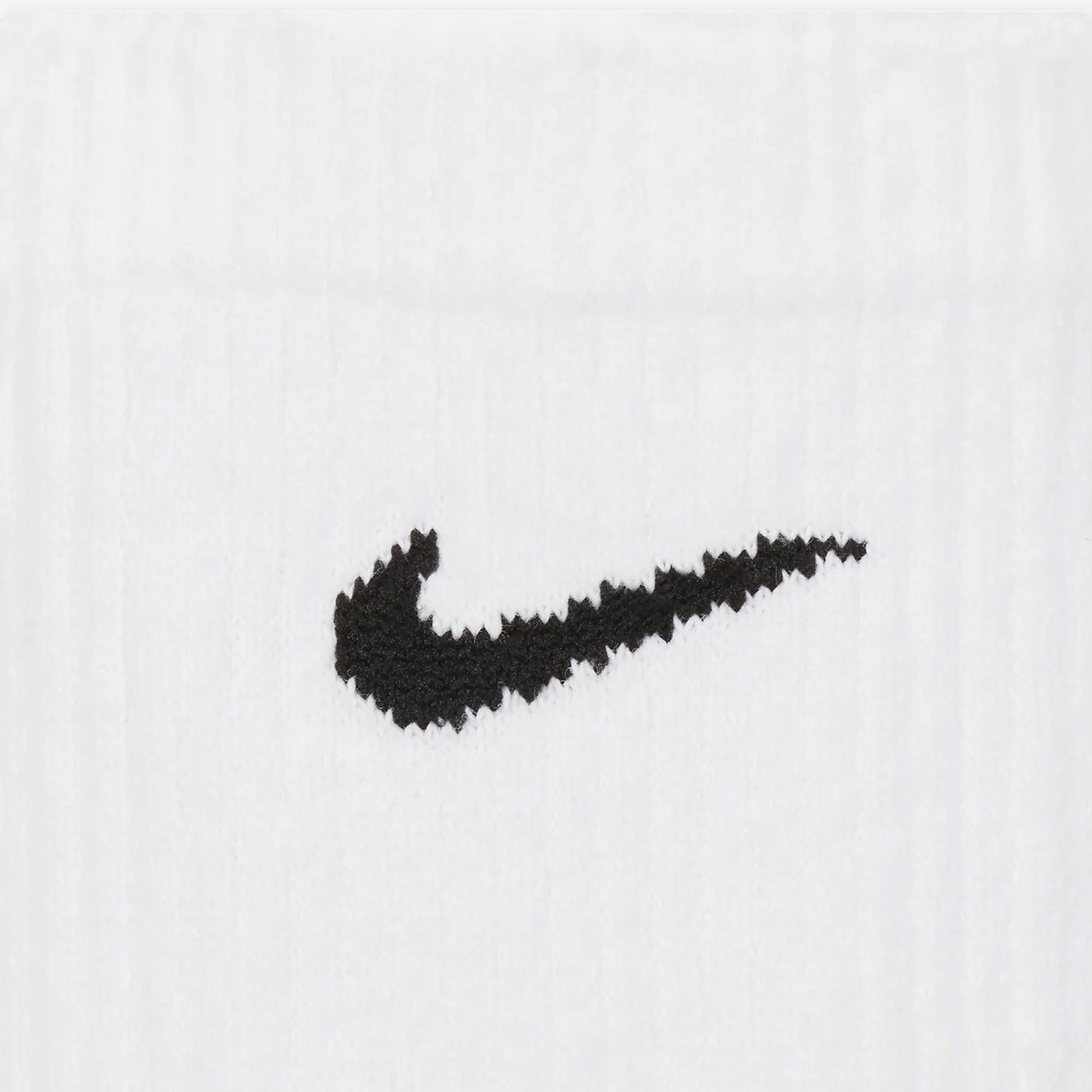 NIKE | EVERYDAY PLUS CUSHIONED { WHITE/BLACK