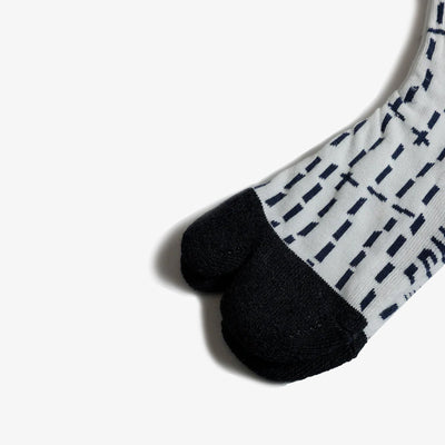 FDMTL | TABI SOCKS { WHITE