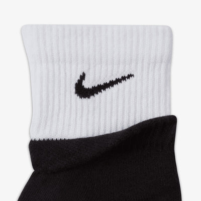 NIKE | EVERYDAY PLUS CUSHIONED TRAINING ANKLE SOCKS { BLACK/WHITE/BLACK