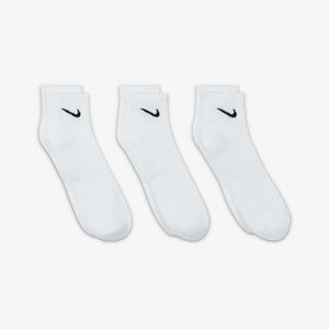 NIKE | EVERYDAY TRAINING ANKLE SOCKS { WHITE/BLACK
