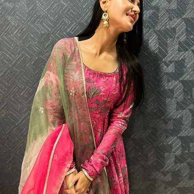 Taavi Chanderi Suit Set