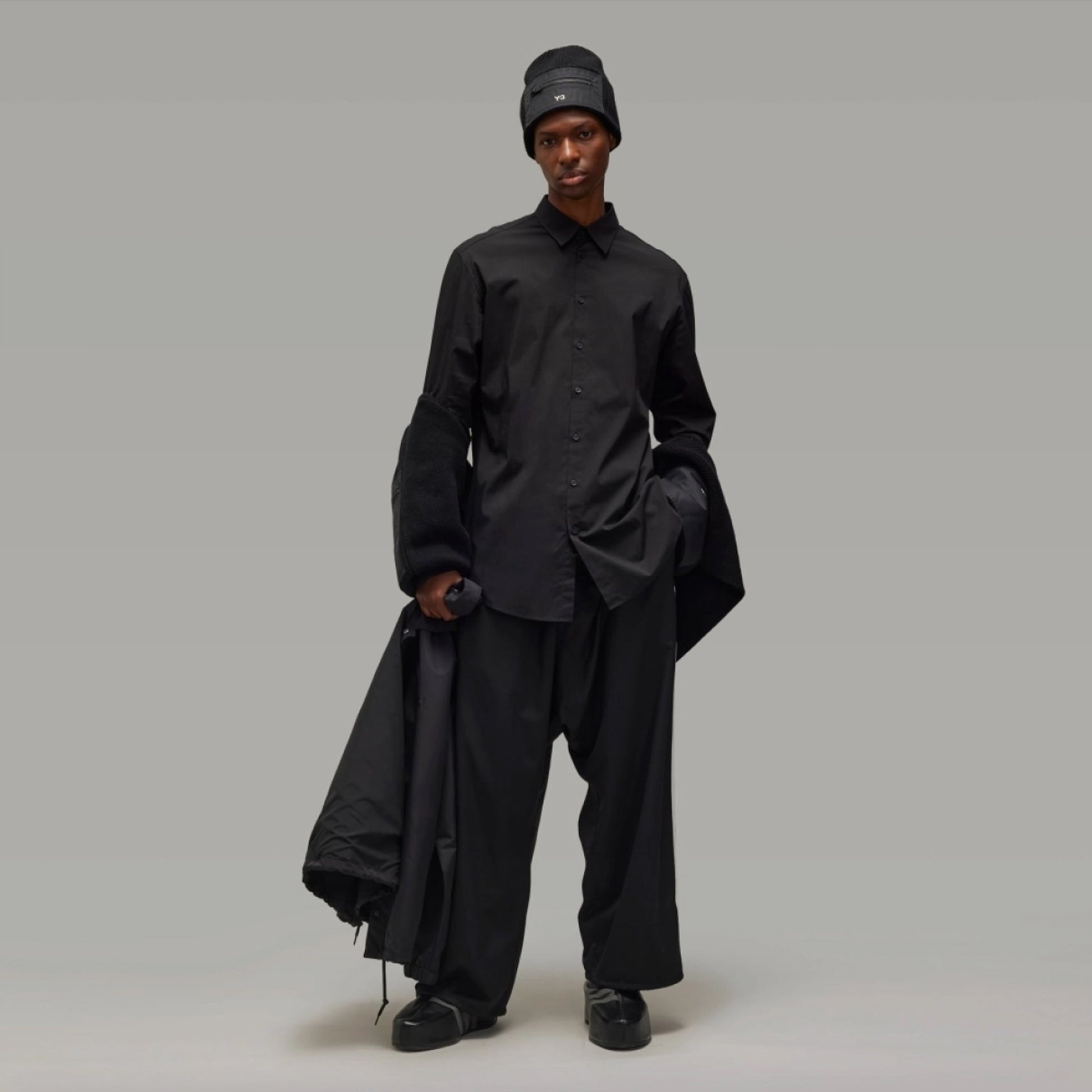 Y-3 | GRAPHIC SHIRT { BLACK