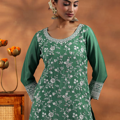 Green Embroidered Silk Blend Straight Suit With Dupatta