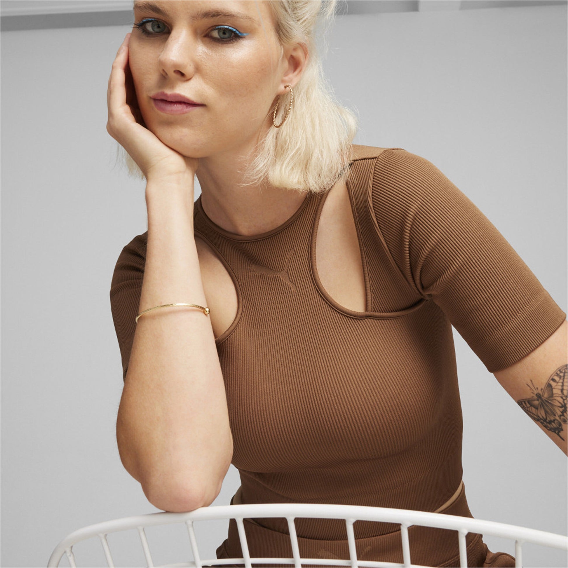 Puma | DARE TO MUTED MOTION TEE  { BROWN