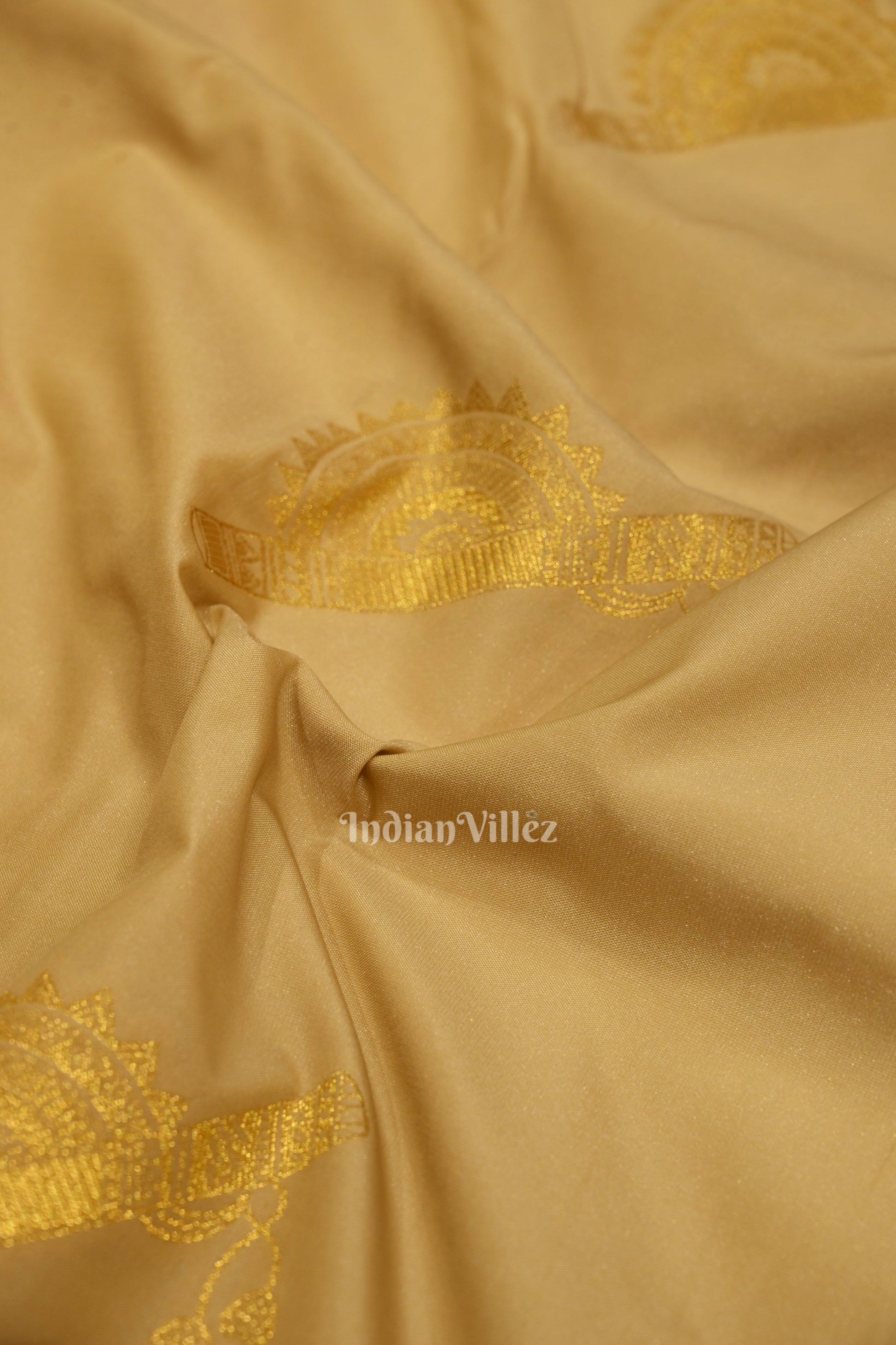 Cream Red Bridal Brocade Kanjivaram Silk Saree