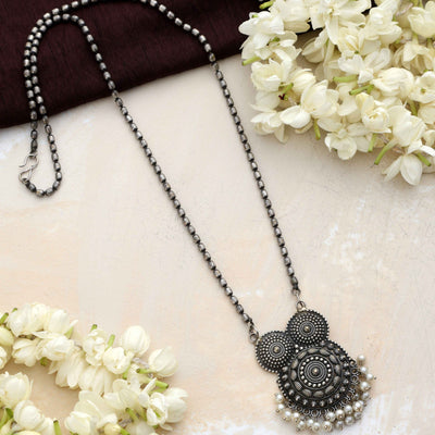 trueBrowns Silver Tone Pearl Drop Pendant Chain