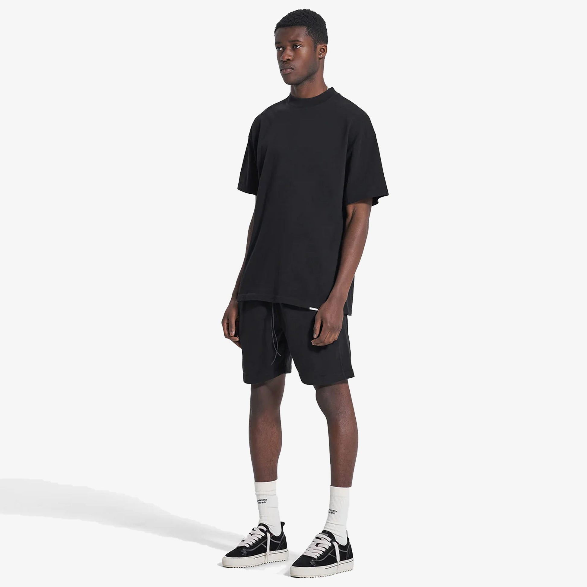 Represent | BLANK SHORTS  { JET BLACK