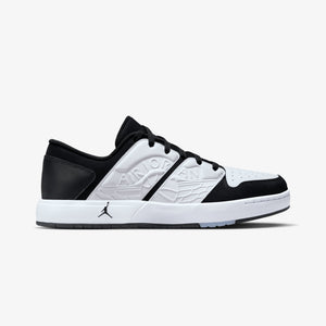 Jordan | NU RETRO 1 LOW  { WHITE/BLACK-WHITE