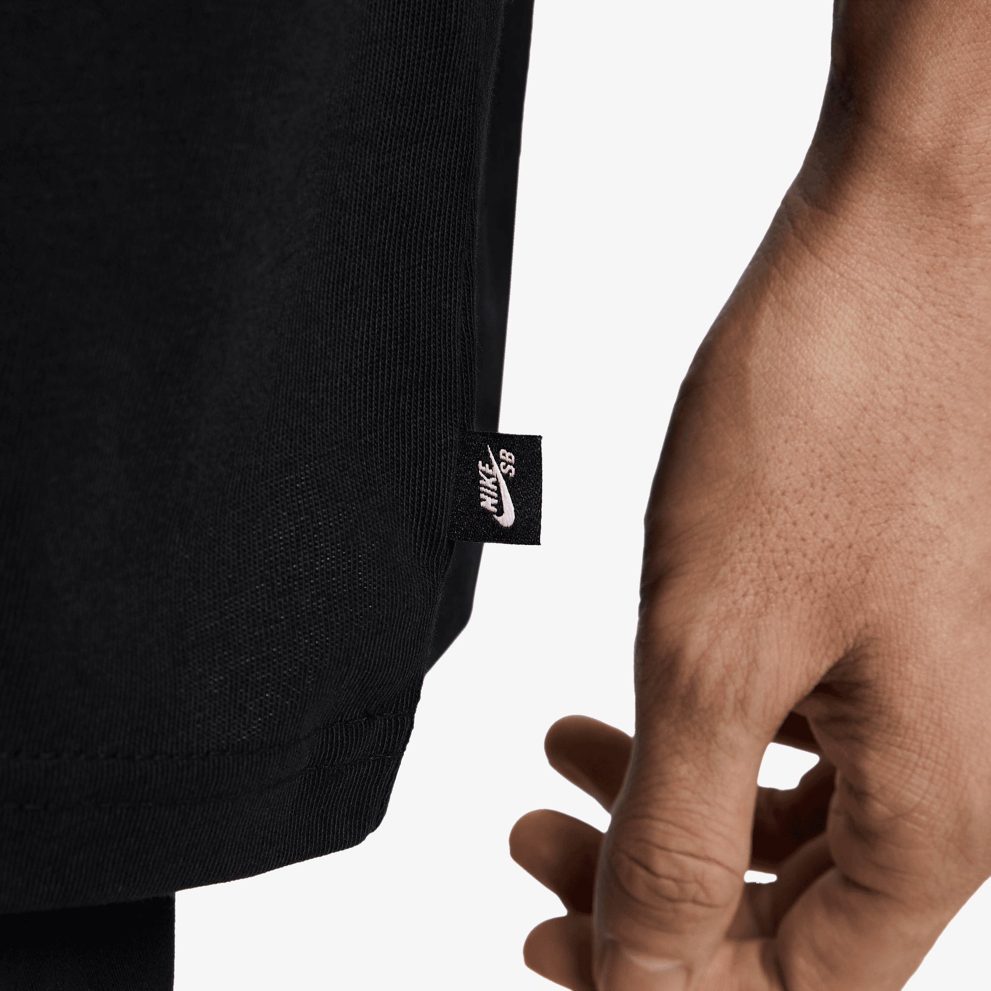 NIKE | MAX90 SKATE T-SHIRT { BLACK