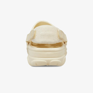 Crocs | TERRAIN CLOG VANILLA  { BEIGE