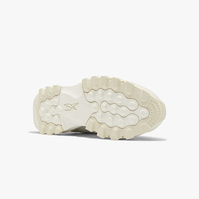 Reebok | CARDI B CLASSIC LEATHER V2  { CHALK/ALABASTER