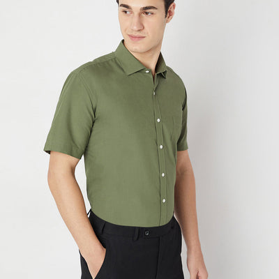 Wrinkle Free Half Sleeve Shirt