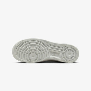 Nike | AIR FORCE 1 '07 LX { WHITE/LT SMOKE GREY-PHOTON DUST-WHITE