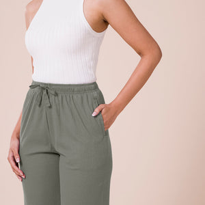 Women Solid Ebony Grey Mid Rise Casual Rib Pants