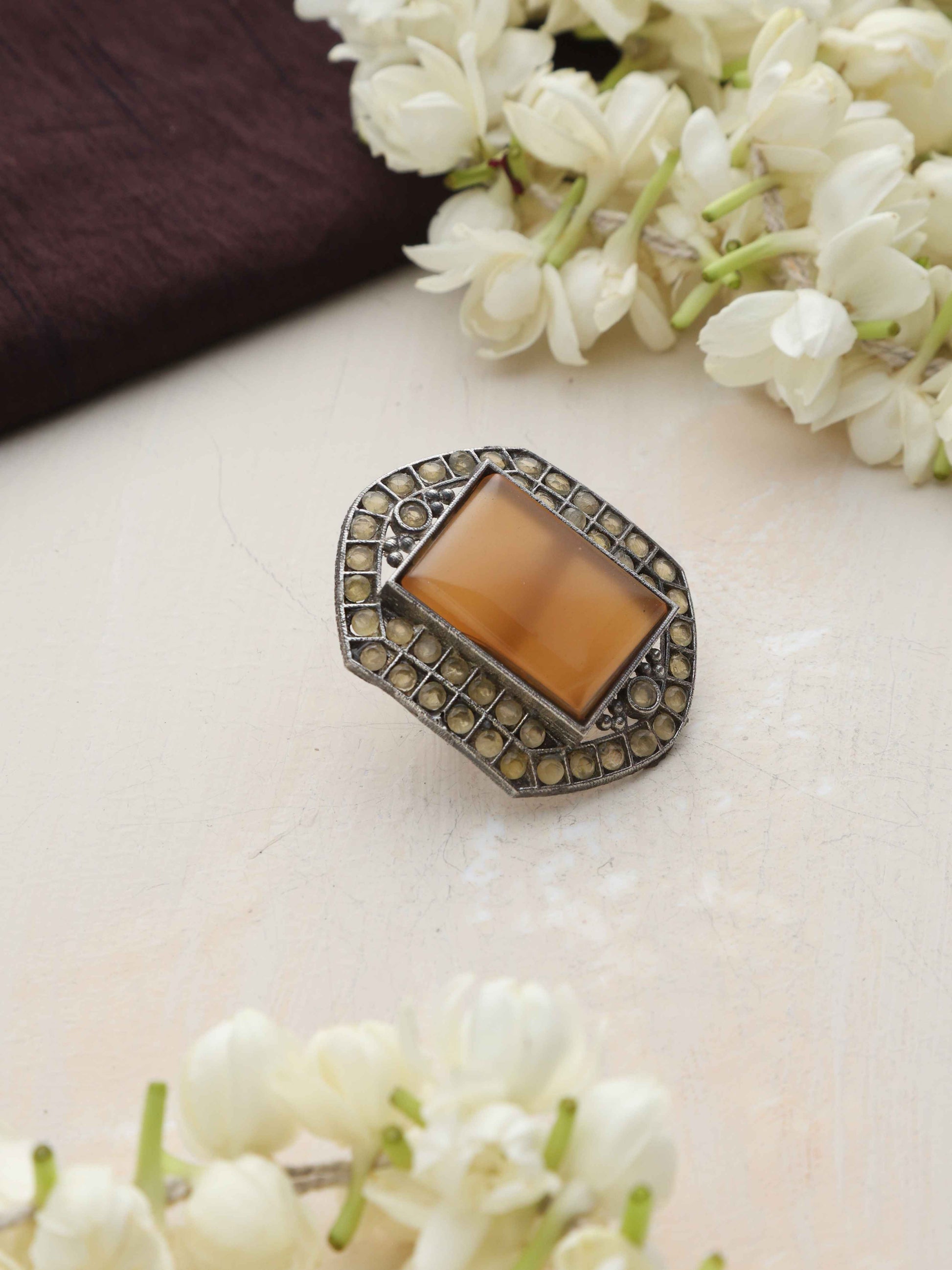 trueBrowns Silver Tone Yellow Stone Ring