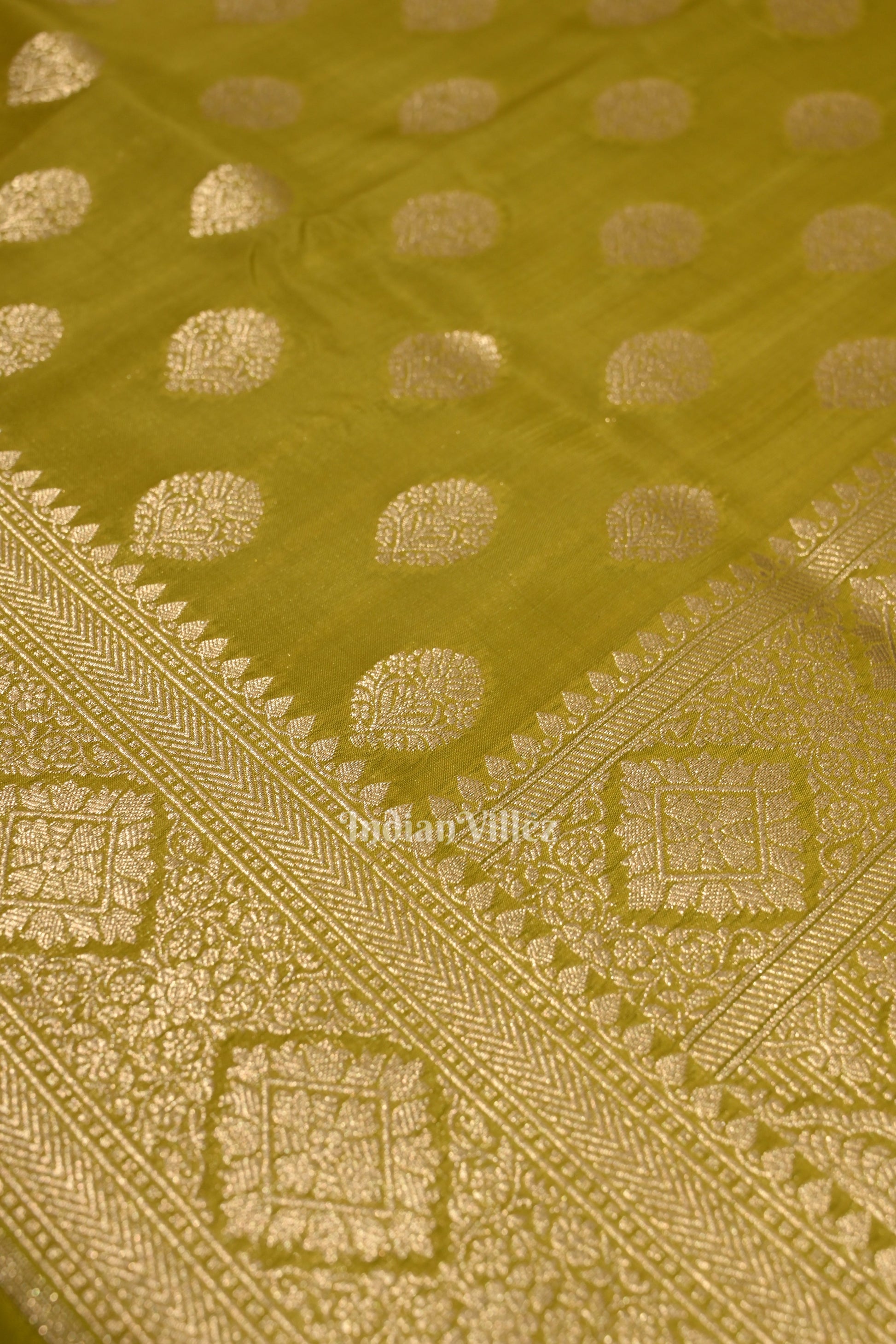 Mehendi Green Soft Pure Mashru Satin Silk Banarasi Saree