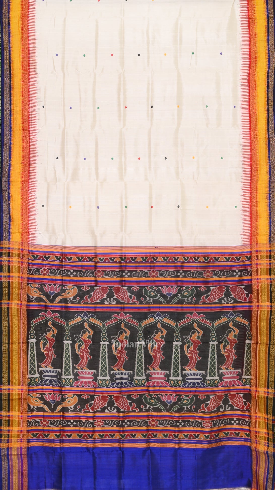 White Kathiphera Khandua Silk Saree with Odissi Dancer Pallu