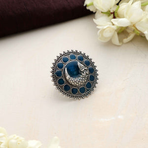 trueBrowns Silver Tone Fish Embossed Ring