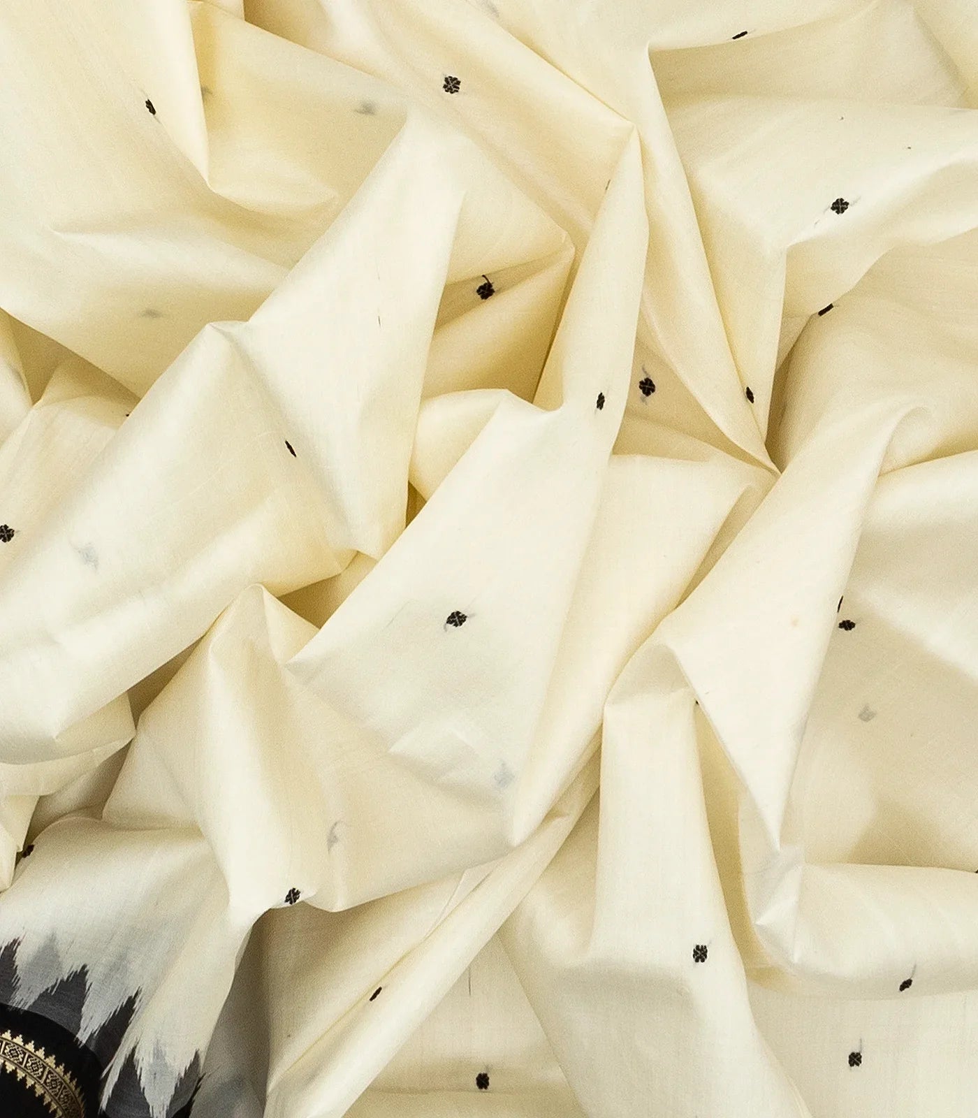 White Handloom Orissa Silk Saree With Button Buttas