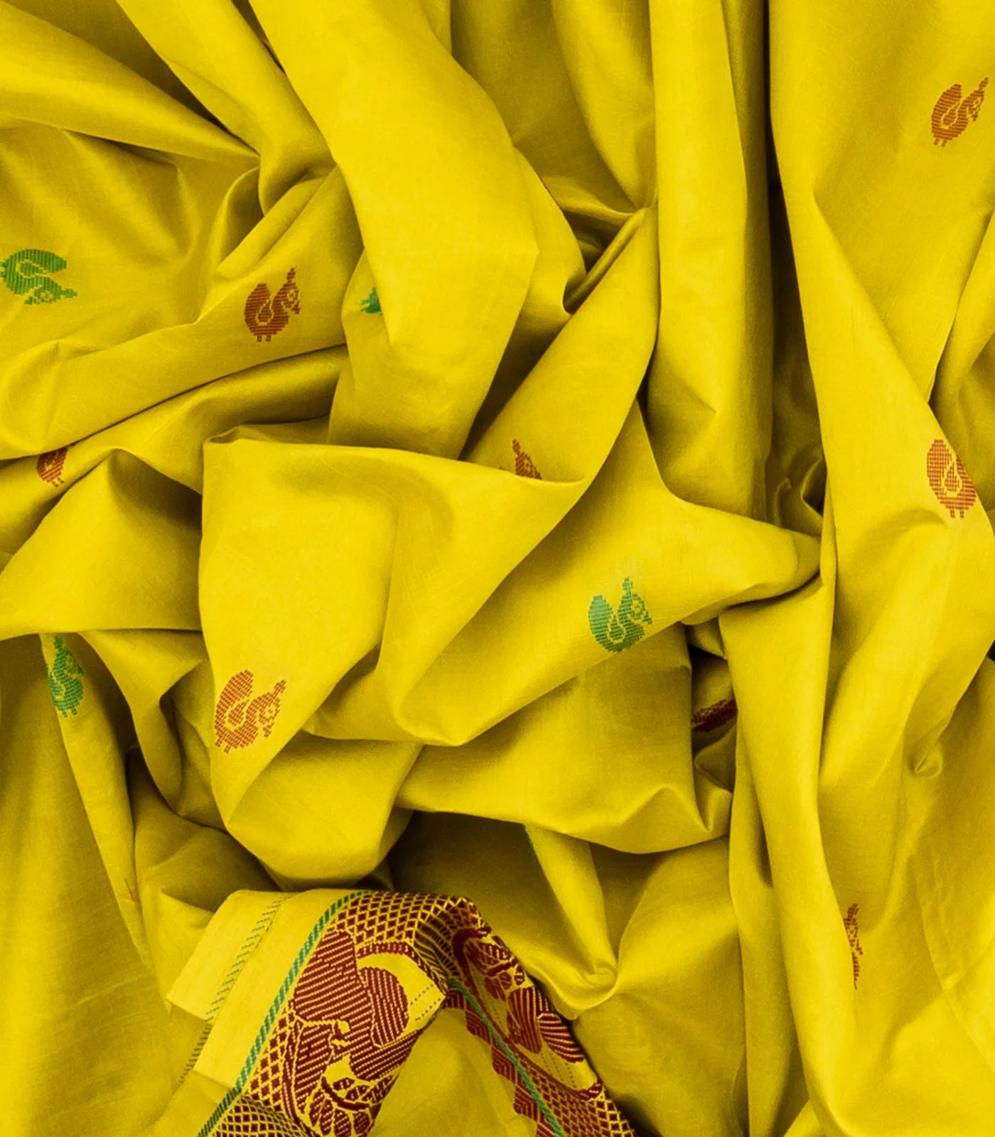 Lemon Yellow Handloom Poly Cotton Saree With Annam Buttas & Crimson Pallu