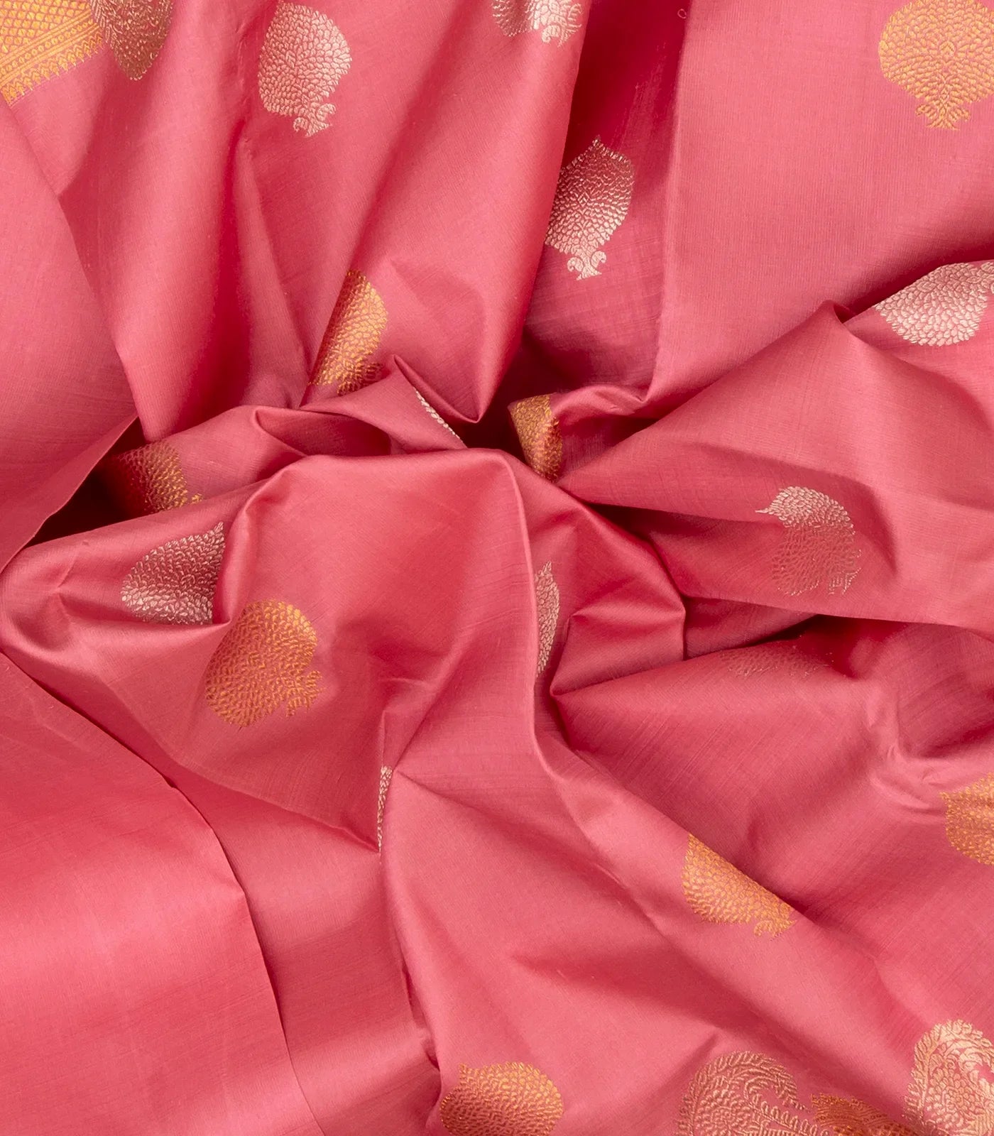 Bubblegum Pink Handloom Kanchipuram Silk Saree With Floral Buttas