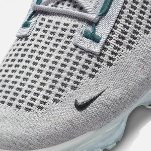 Nike | AIR VAPORMAX 2021 FK SE  { METALLIC SILVER / DARK ATOMIC TEAL