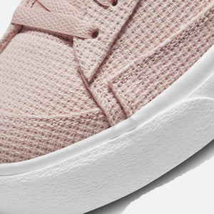Nike | BLAZER LOW PLATFORM  { PINK OXFORD / SUMMIT WHITE