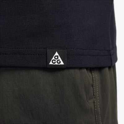 NIKE | ACG LONG-SLEEVE T-SHIRT { BLACK