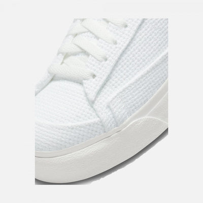 Nike | BLAZER LOW PLATFORM  { SUMMIT WHITE / FOSSIL