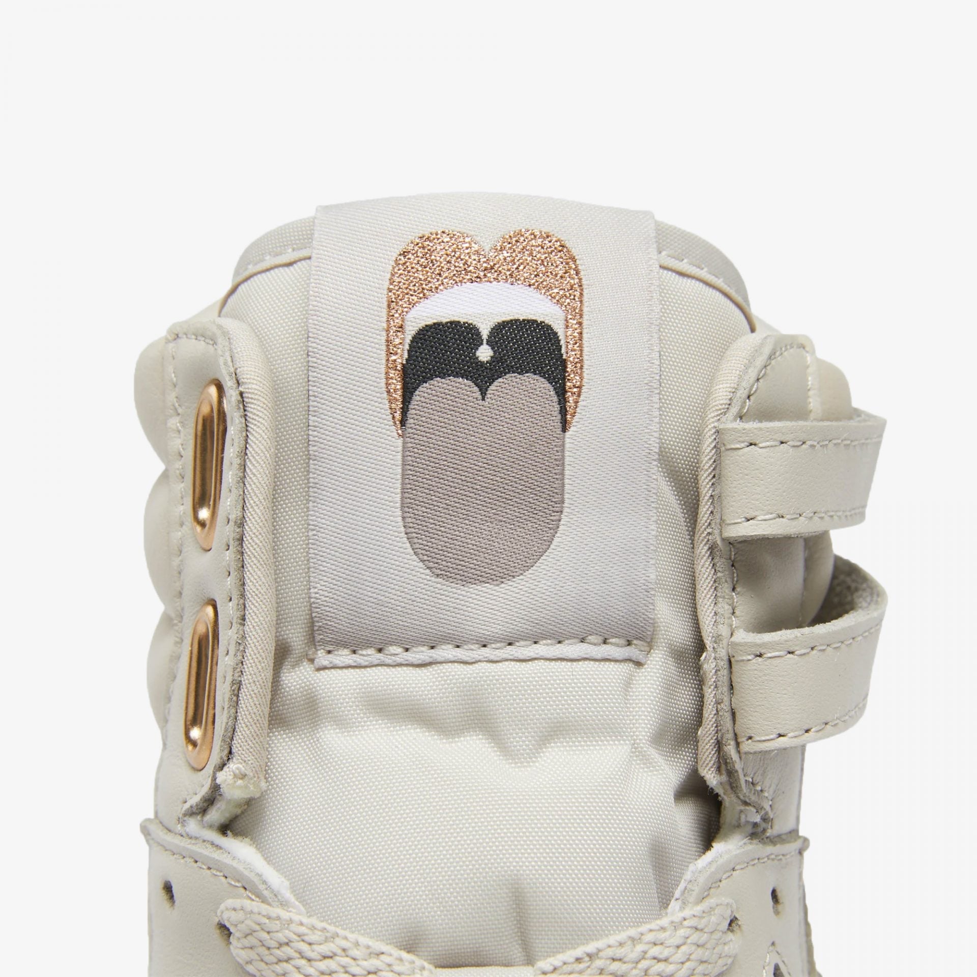 Reebok | CARDI B F/S HI  { BOULDER GREY