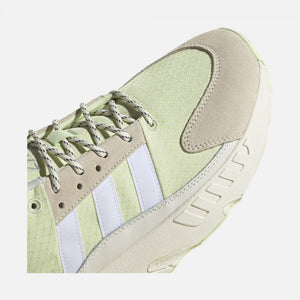 Adidas Originals | ZX 22 BOOST  { OFF WHITE