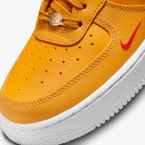 Nike | AIR FORCE 1 '07 SE { YELLOW/WHITE