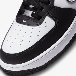 Nike | AIR FORCE 1 '07 { BLACK/WHITE