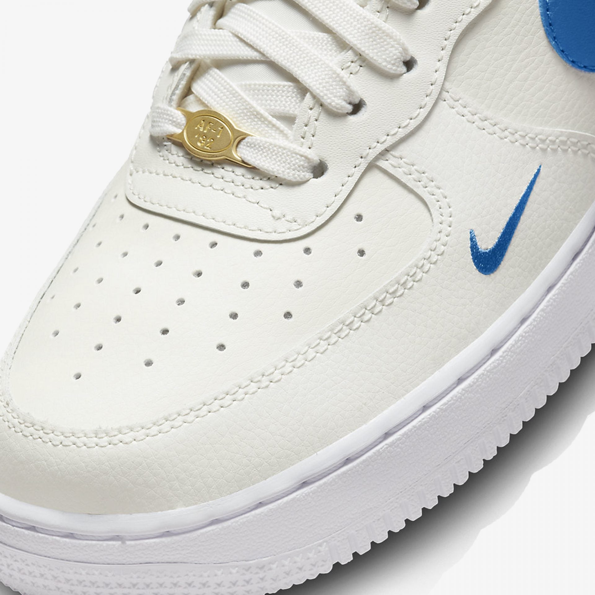 Nike | AIR FORCE 1 HIGH SE  { BLUE JAY/WHITE