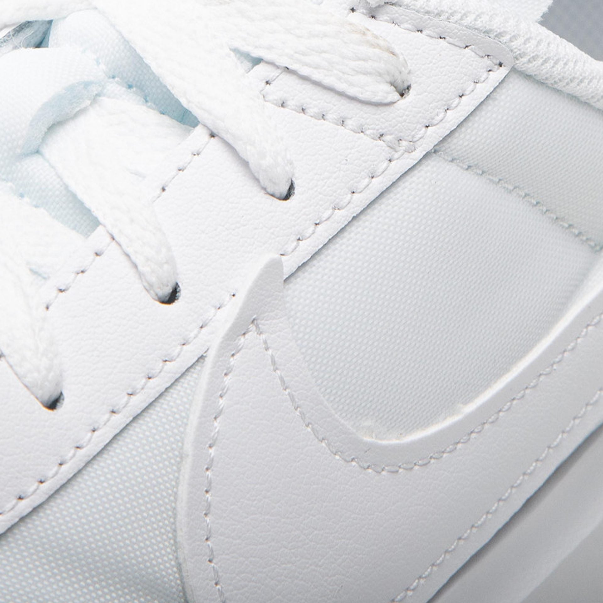 Nike | WAFFLE DEBUT  { WHITE/GREY
