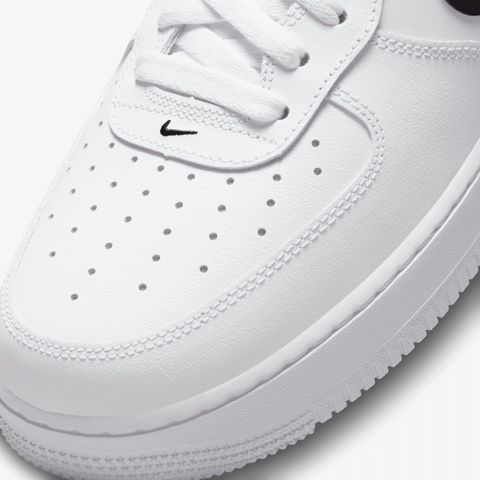 Nike | AIR FORCE 1 '07 LV8 2