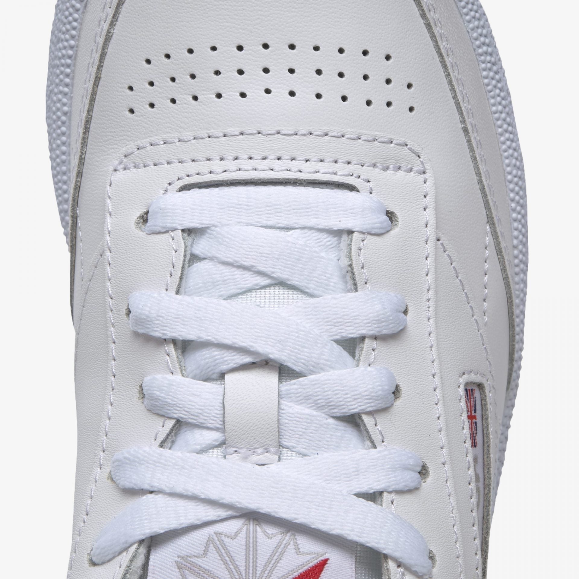 Reebok | CLUB C 85  { WHITE / LIGHT GREY
