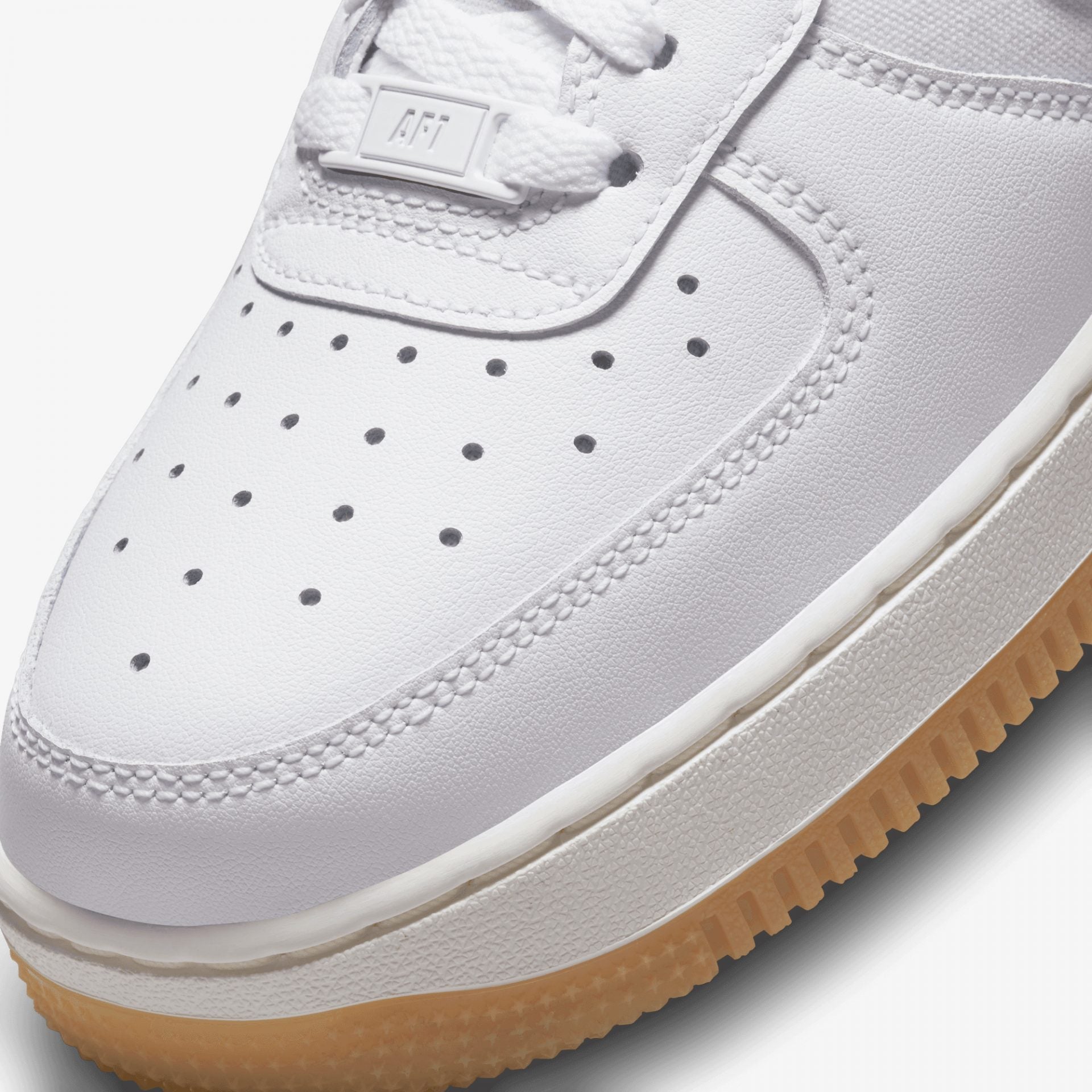 Nike | AIR FORCE 1 '07 { WHITE