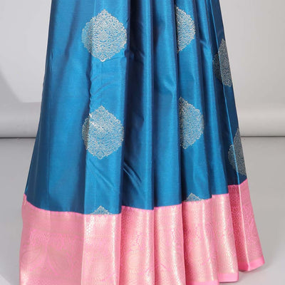 Blue floral motifs gift saree with contrast paisley border & intricate zari design pallu