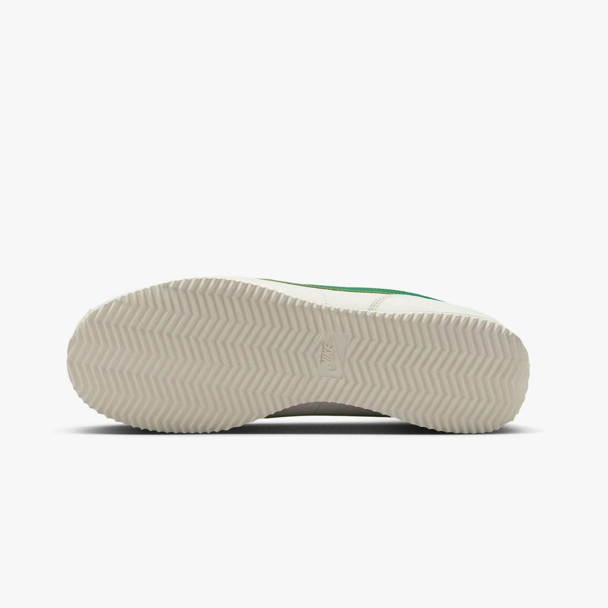 Nike | CORTEZ  { SAIL/STADIUM GREEN