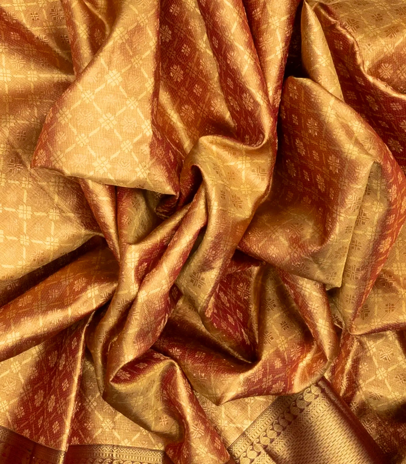 Peach Handloom Kanchipuram Tissue Silk Saree With Floral Motifs