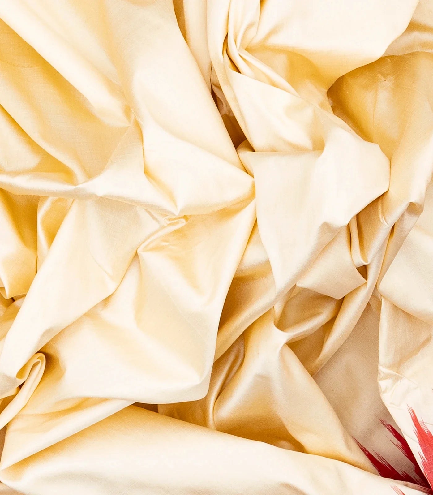 Cream Handloom Ikat Silk Saree With Contrast Red Border