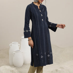 Grey Embroidered Wool Straight Kurta